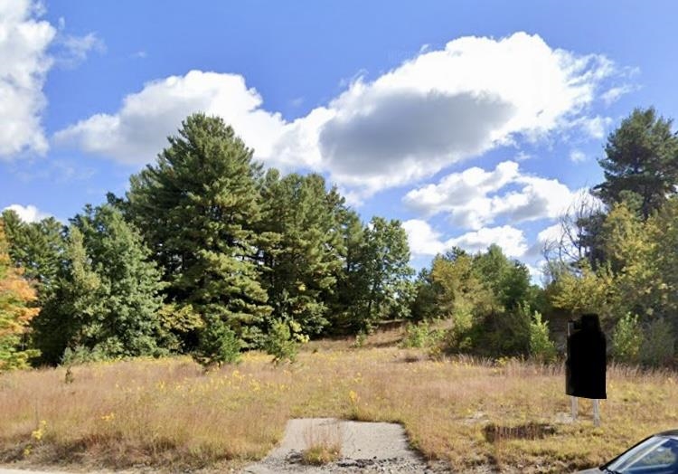 100 Lowell Road Hudson, NH 03051 - Photo 2 of 4