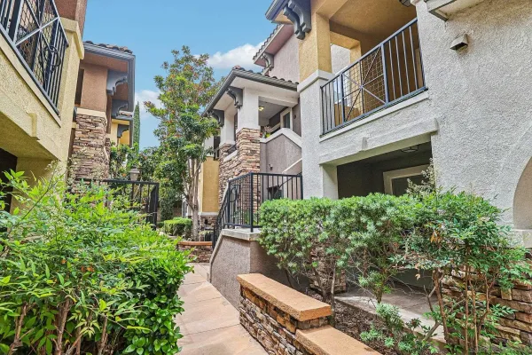 $599,000 | 152 Via Montisi, Santee, CA 92071