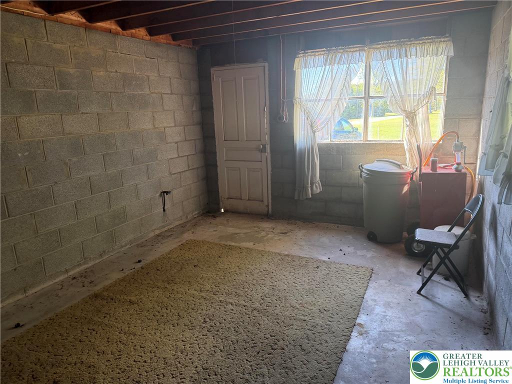1089 Deemer Road Bath, PA 18014 - Photo 53 of 57 a view of room with window