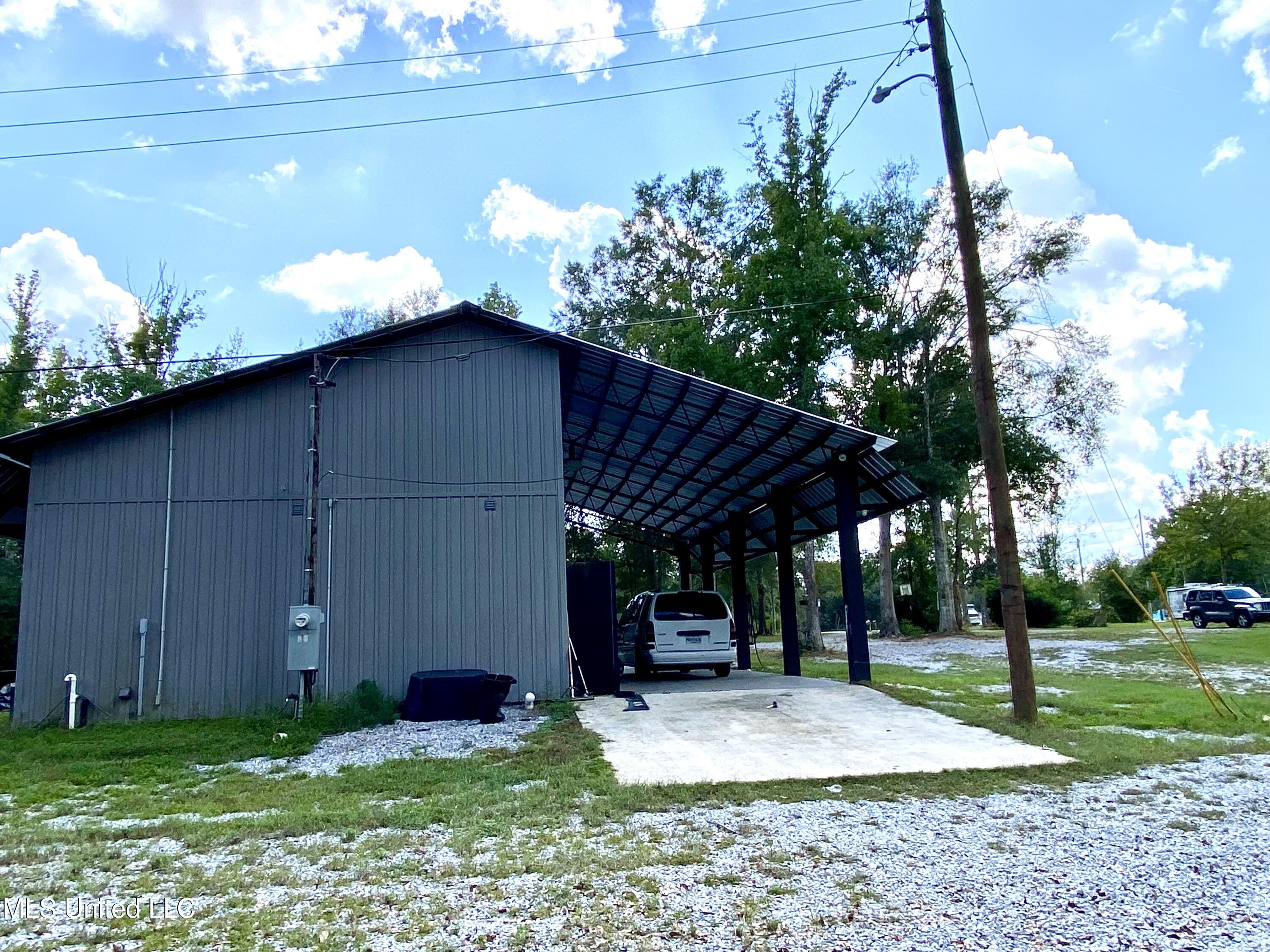 410 Grover Barrett Road Picayune, MS 39466 - Photo 17 of 24 17, IMG_6131