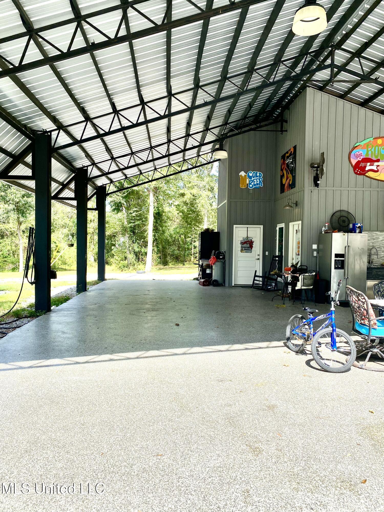 410 Grover Barrett Road Picayune, MS 39466 - Photo 6 of 24 6, IMG_6145