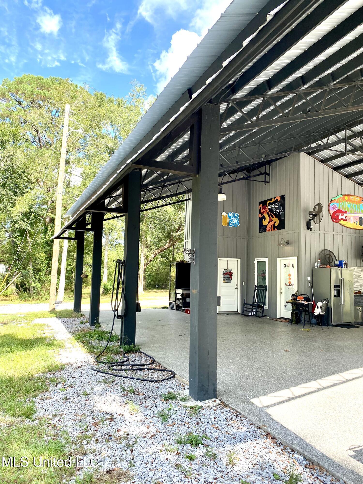 410 Grover Barrett Road Picayune, MS 39466 - Photo 8 of 24 8, IMG_6147