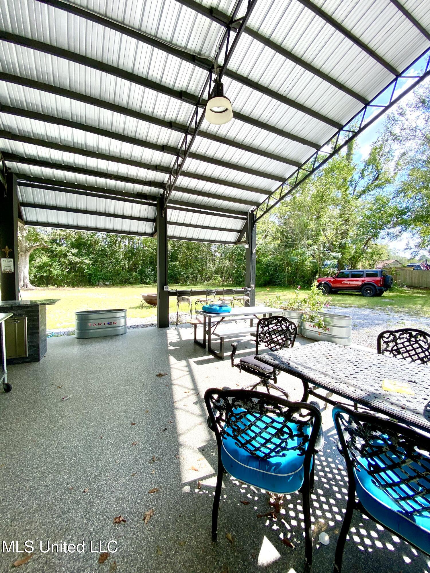 410 Grover Barrett Road Picayune, MS 39466 - Photo 9 of 24 9, IMG_6139