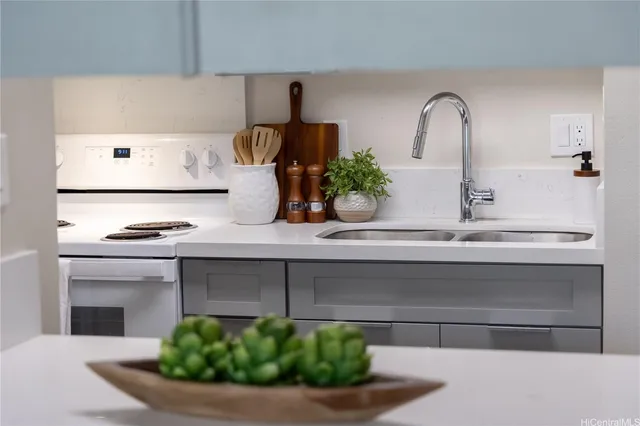 $310,000 | 906 Lehua Avenue, Unit A306, Pearl City, HI 96782