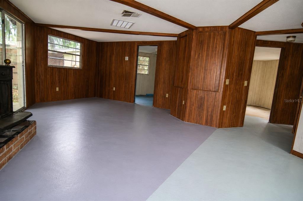 8428 Anay Court New Port Richey, FL 34653 - Photo 4 of 33