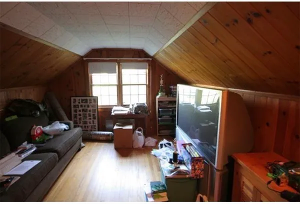 $549,500 | 211 Russell Street, Hadley, MA 01035