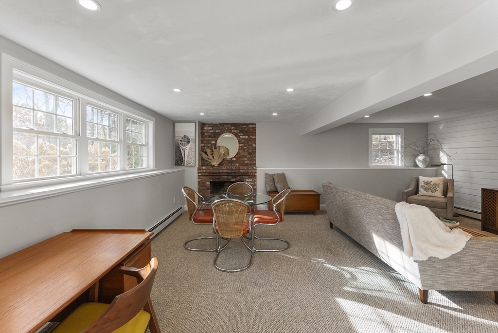 30 Pawtuxet Road Plymouth, MA 02360 - Photo 34 of 42 a living room with furniture and a window