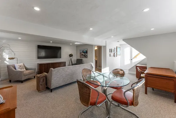 $799,900 | 30 Pawtuxet Road, Plymouth, MA 02360