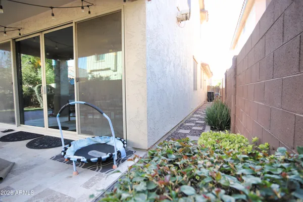 $3,100 | 114 East Prescott Drive, Chandler, AZ 85249
