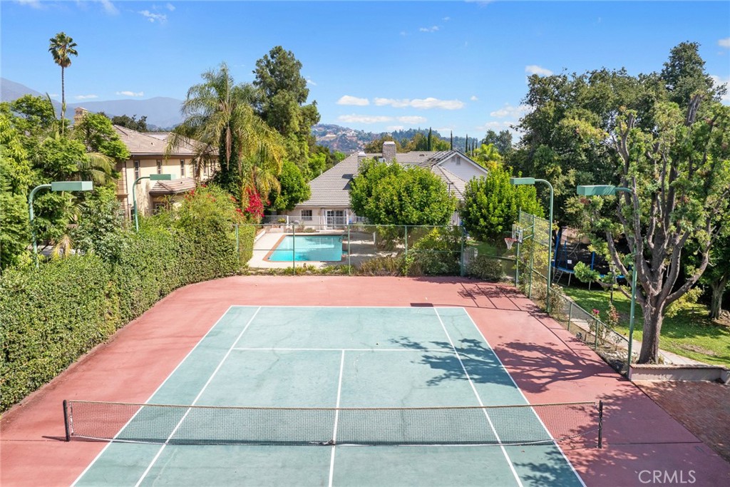 1531 Rodeo Road Arcadia, CA 91006 - Photo 31 of 34