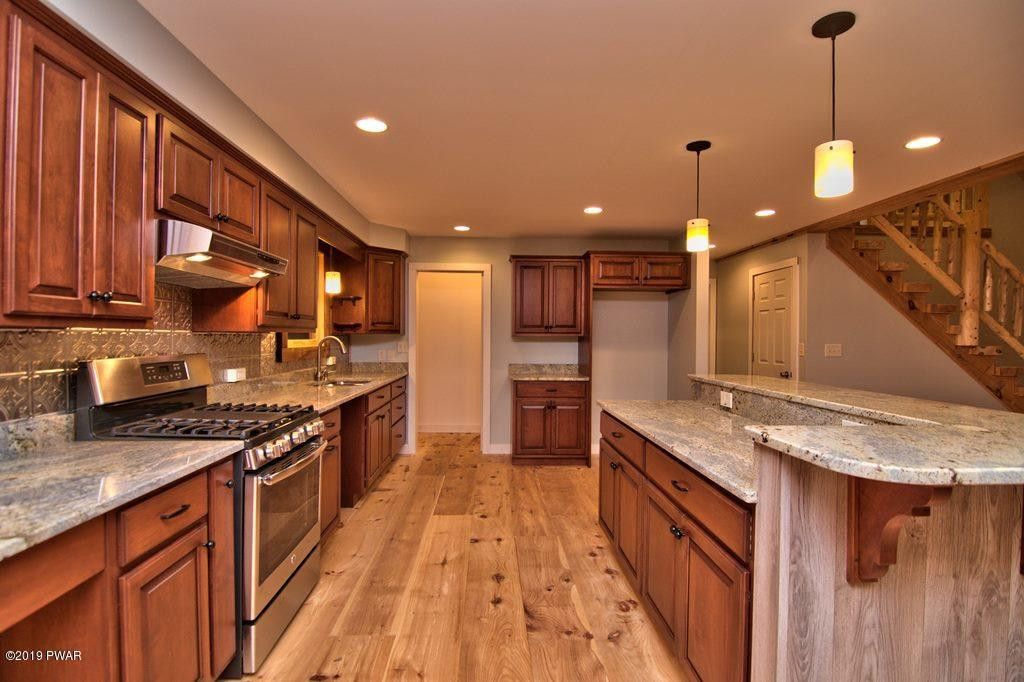 61 Giles Road Waymart, PA 18472 - Photo 10 of 45
