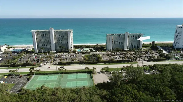$3,900 | 9940 South Ocean Drive, Unit 809, Jensen Beach, FL 34957