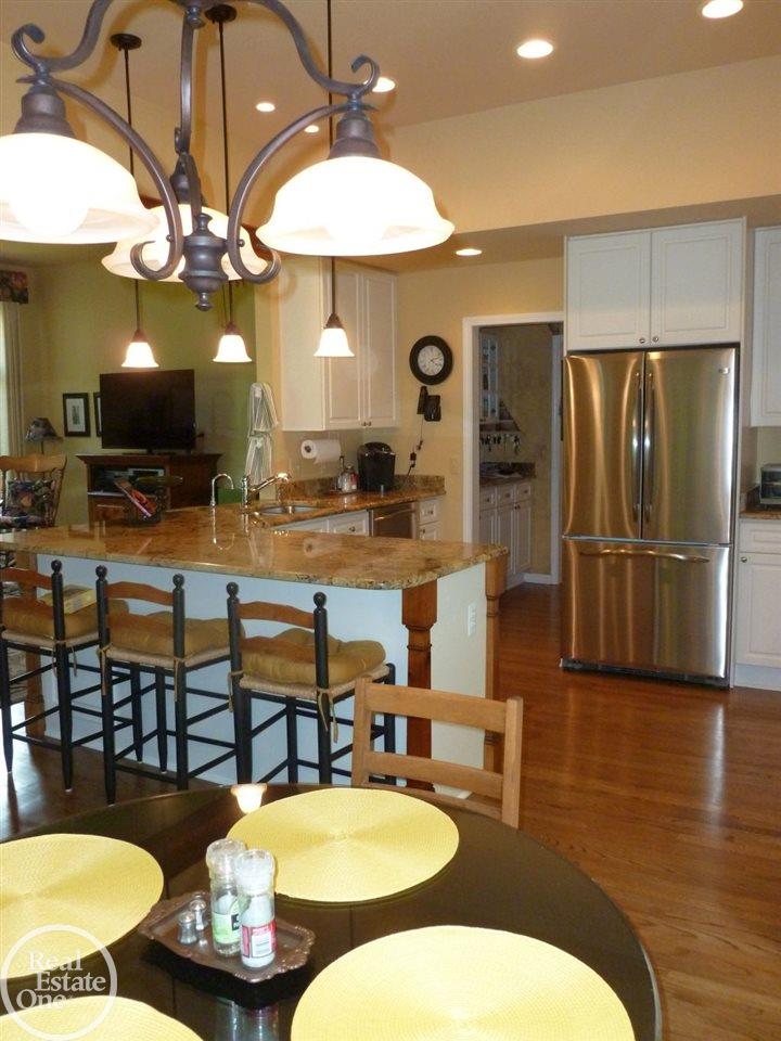 1901 Grayslake Drive Rochester Hills, MI 48306 - Photo 20 of 45