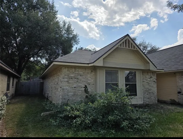 $1,900 | 14319 Whitecross Drive, Houston, TX 77083