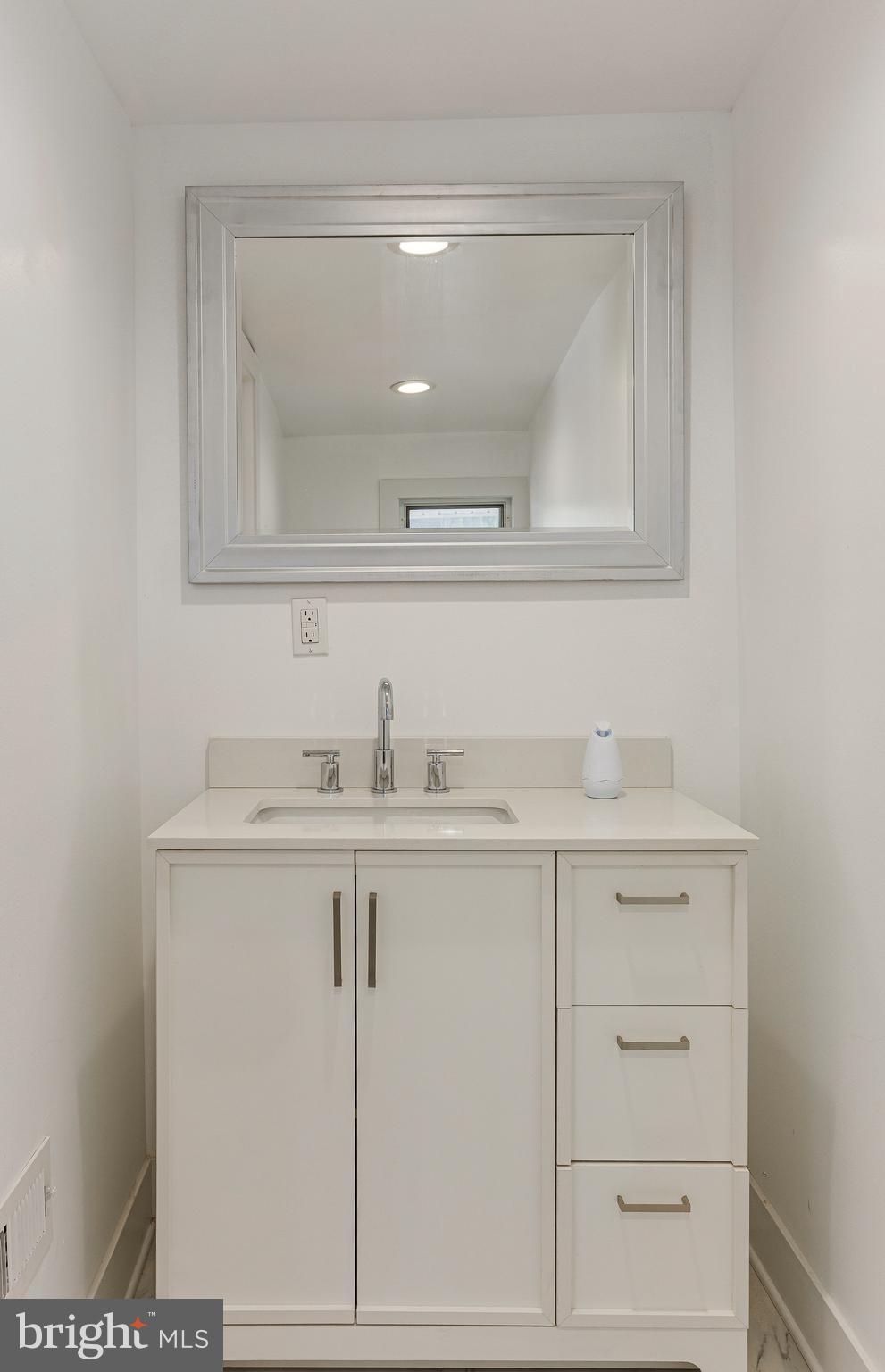 306 Fountain Street Philadelphia, PA 19128 - Photo 13 of 29 Gallery Image 13