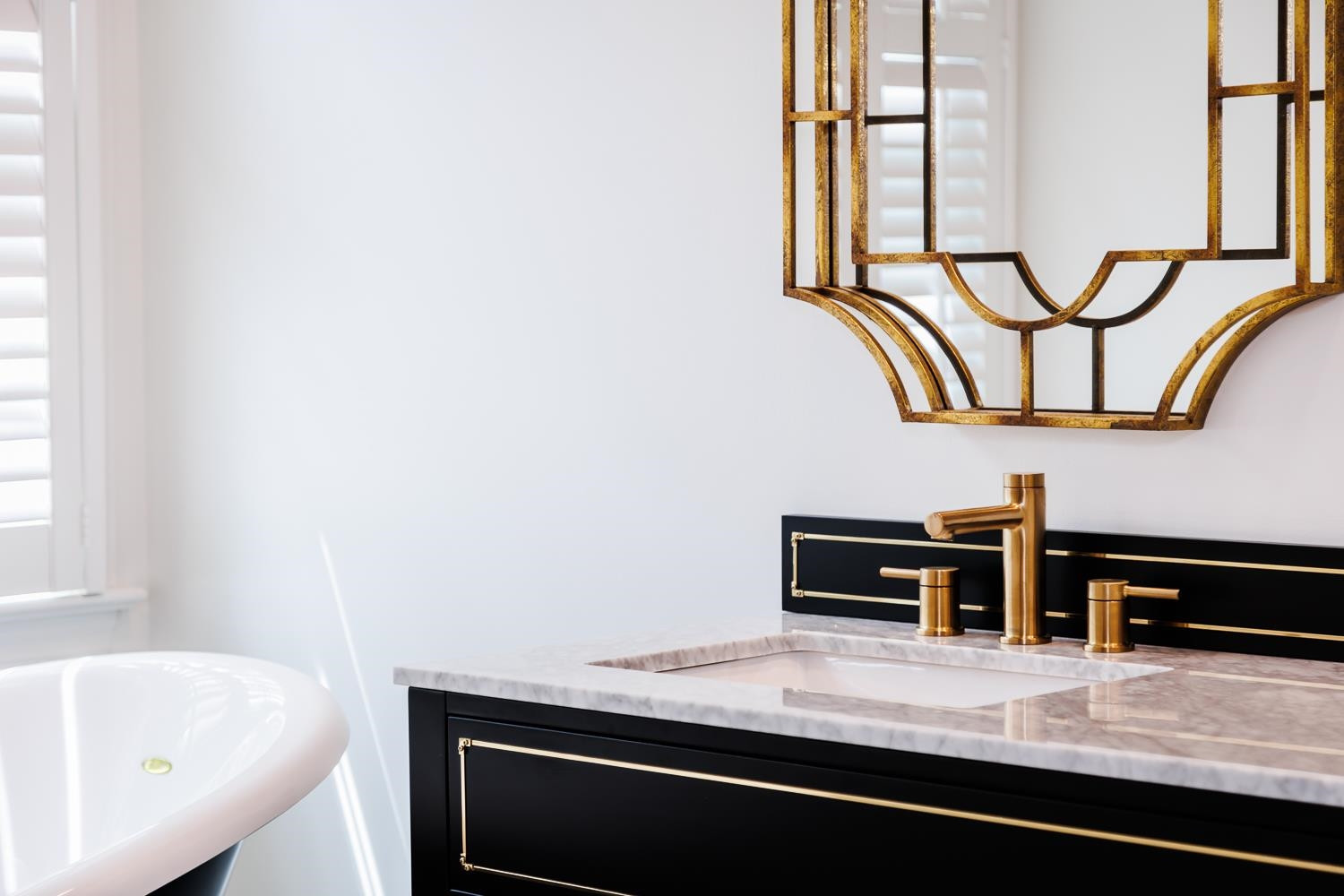 3359 Ridgecrest Court Raleigh, NC 27607 - Photo 31 of 37 a room with a table and chairs