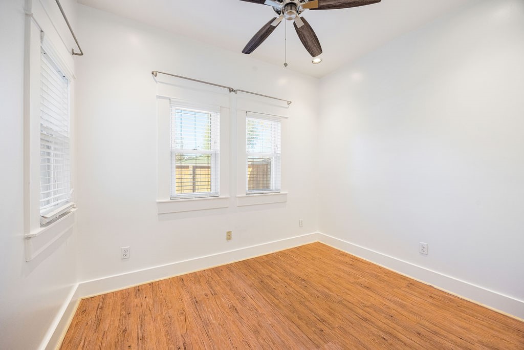731 Key Street Houston, TX 77009 - Photo 17 of 30 Third bedroom