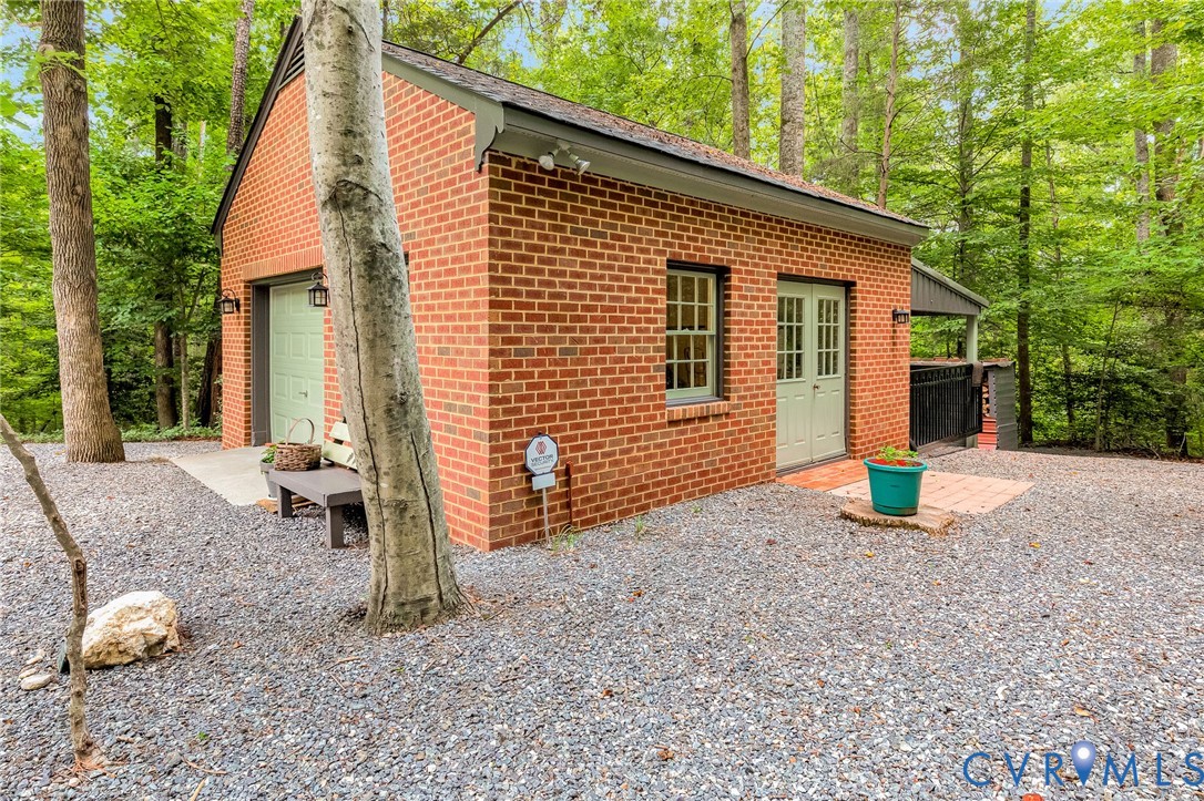 11494 Riveredge Road Doswell, VA 23047 - Photo 44 of 50 All brick - maintenance free!