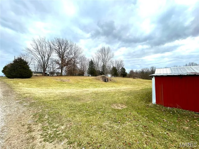 $199,000 | 214 Highway 67, Carrollton, IL 62016