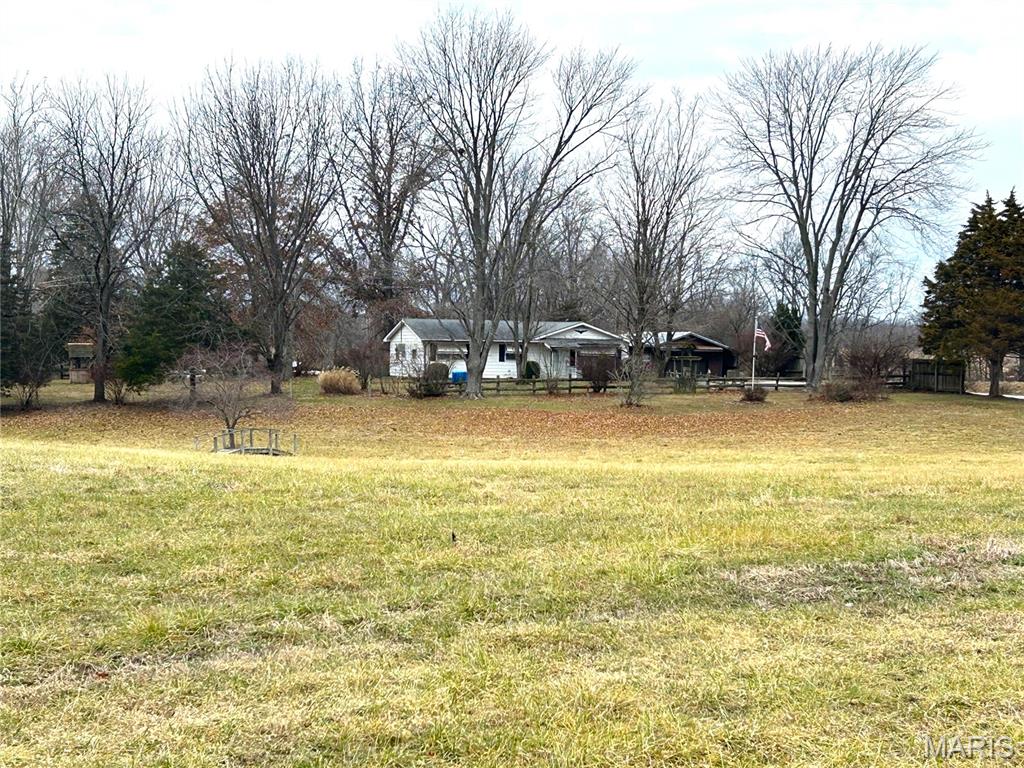 214 Highway 67 Carrollton, IL 62016 - Photo 3 of 25