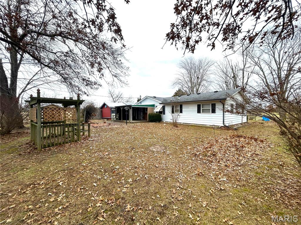 214 Highway 67 Carrollton, IL 62016 - Photo 5 of 25