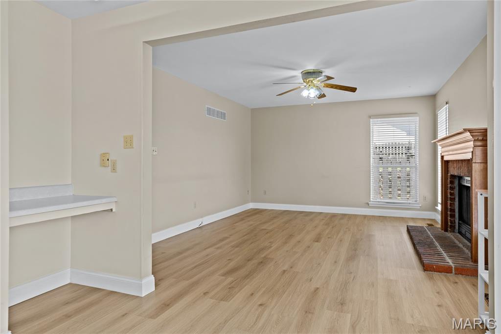 1114 Arbor Spring Court Ballwin, MO 63021 - Photo 11 of 37