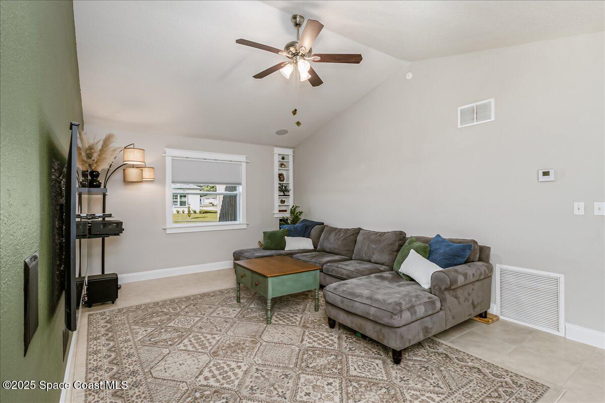 1050 Emerald Road Southeast Palm Bay, FL 32909 - Photo 20 of 63 30-1050-Emerald-214