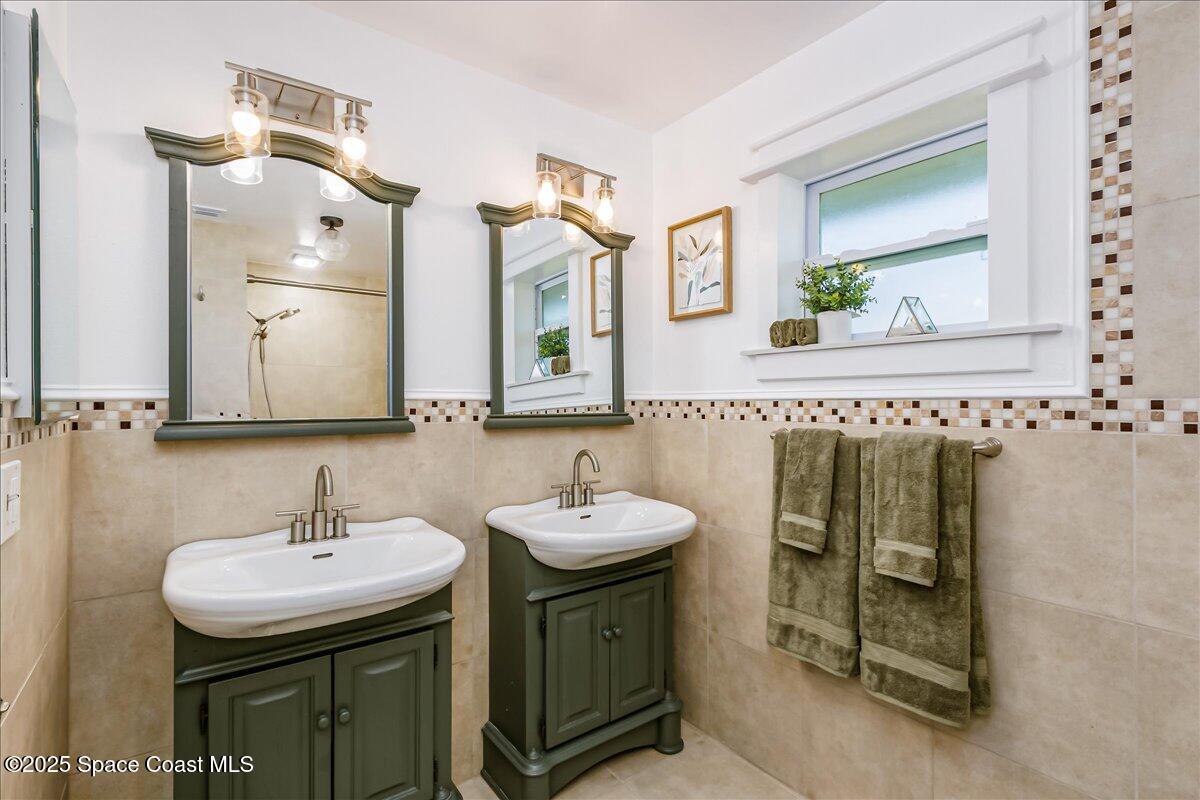 1050 Emerald Road Southeast Palm Bay, FL 32909 - Photo 26 of 63 25-1050-Emerald-209