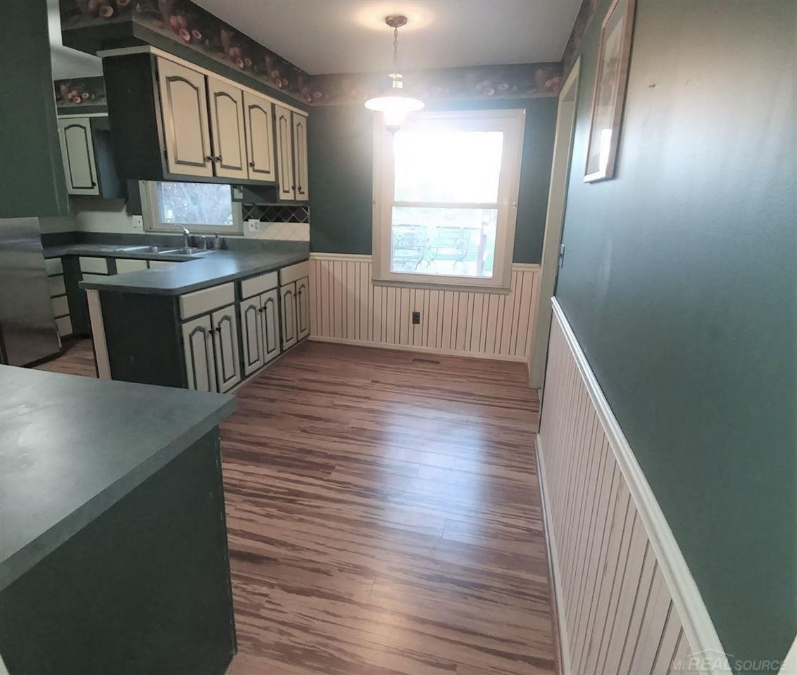 65100 Romeo Plank Road Ray, MI 48096 - Photo 8 of 23