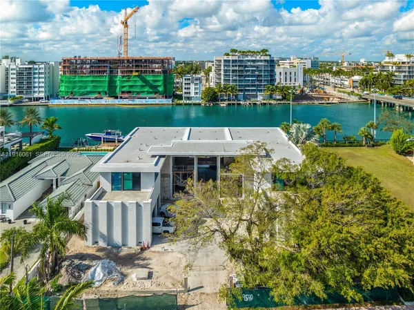 $35,000,000 | 9540 Bay Drive, Surfside, FL 33154