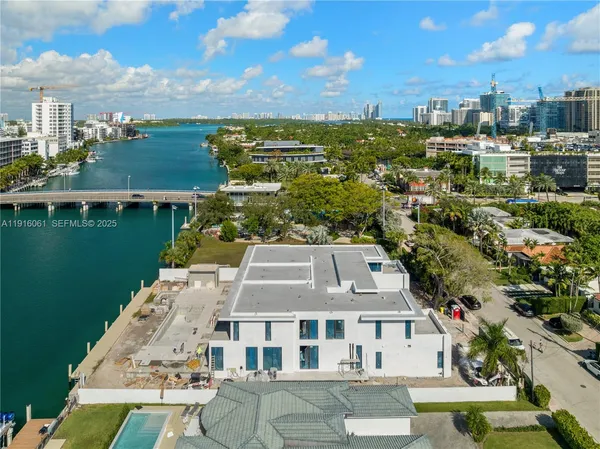 $35,000,000 | 9540 Bay Drive, Surfside, FL 33154