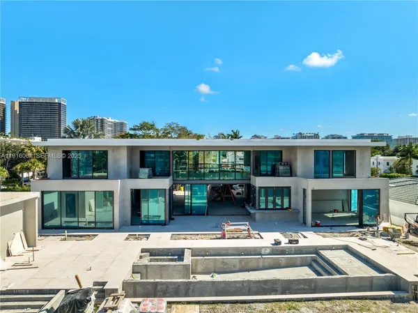 $35,000,000 | 9540 Bay Drive, Surfside, FL 33154