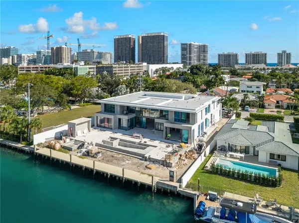 $35,000,000 | 9540 Bay Drive, Surfside, FL 33154