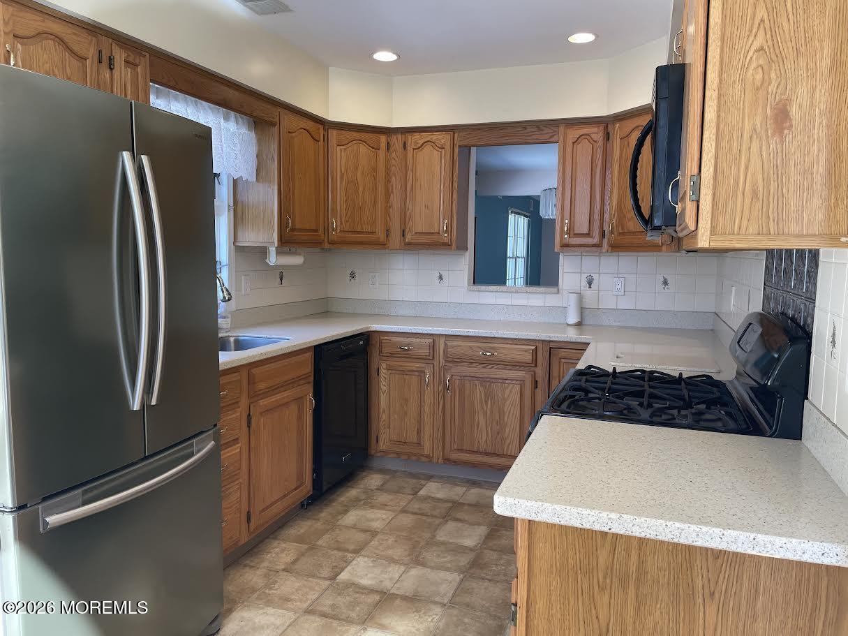 1586 Crimson Road Toms River, NJ 08755 - Photo 4 of 20 0