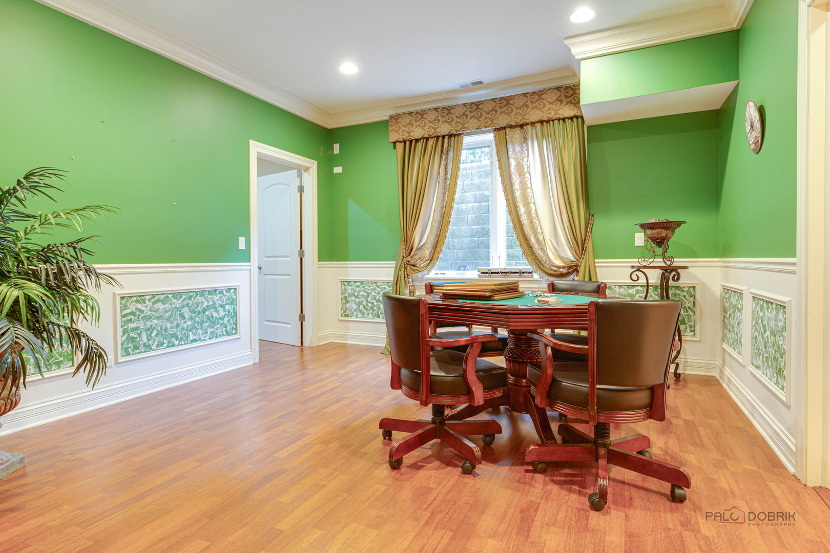 300 Red Oak Road Northbrook, IL 60062 - Photo 34 of 40 a view of a dining room with furniture and a window