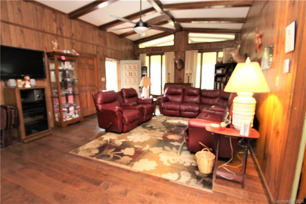 8085 Windsong Road Denver, NC 28037 - Photo 4 of 18 Gallery Image 4