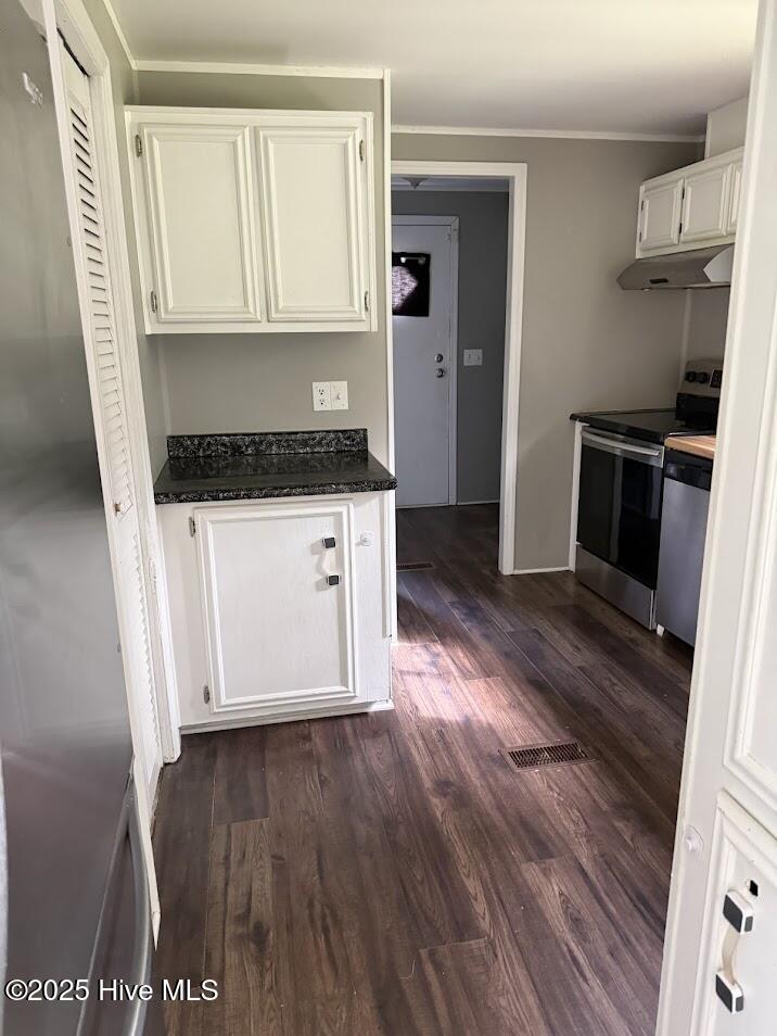 354 Belgrade-Swansboro Road Stella, NC 28582 - Photo 6 of 23 IMG_3146