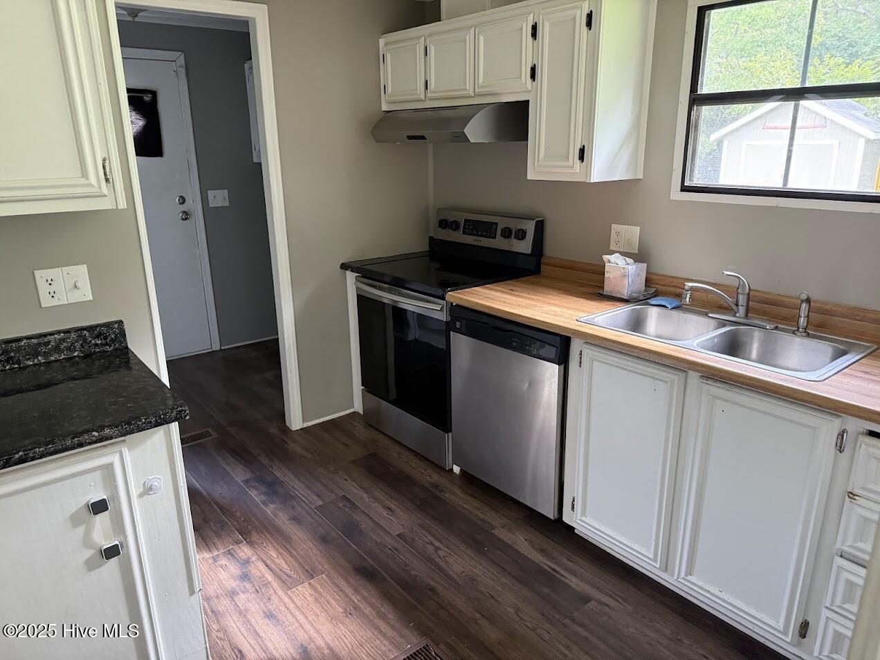 354 Belgrade-Swansboro Road Stella, NC 28582 - Photo 7 of 23 IMG_3147