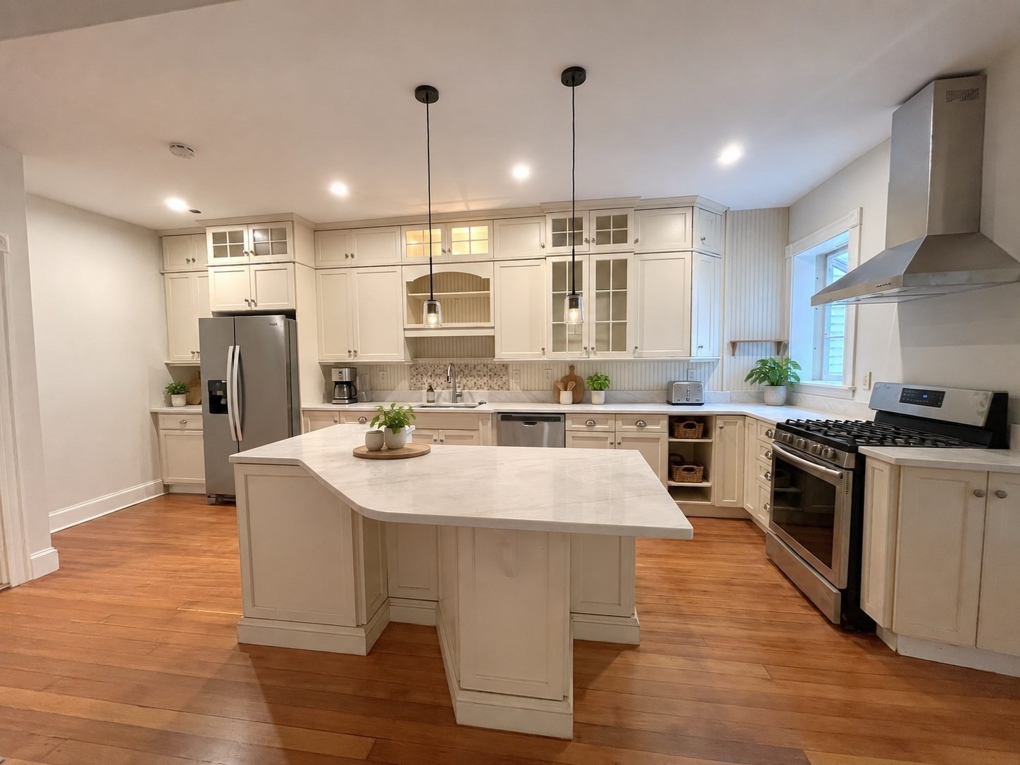 6 Strathmore Road, Unit 2A Brookline, MA 02445 - Photo 2 of 13 Gallery Image 2