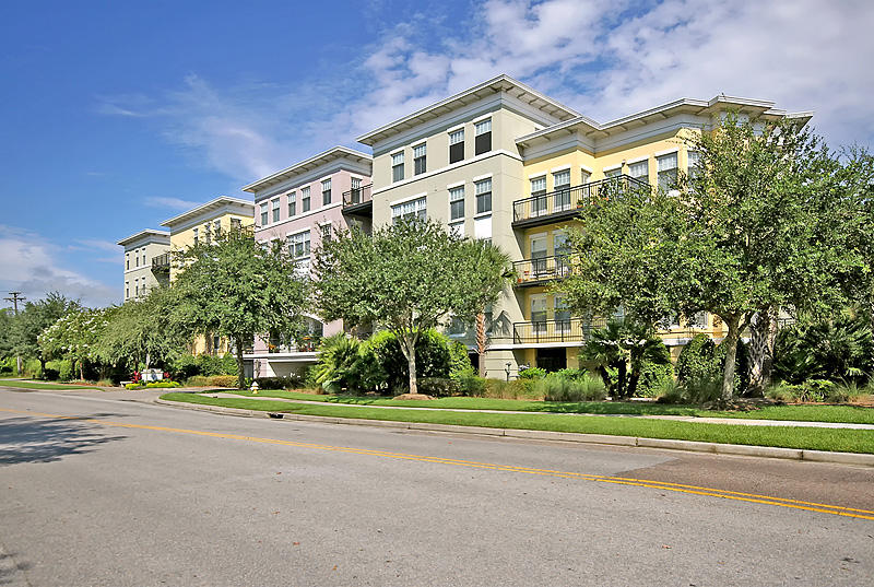 498 Albemarle Road, Unit 303 Charleston, SC 29407 - Photo 4 of 36 IMG_4408-copy