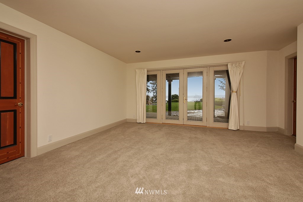 3261 Fox Spit Road Langley, WA 98260 - Photo 13 of 22 Gallery Image 13