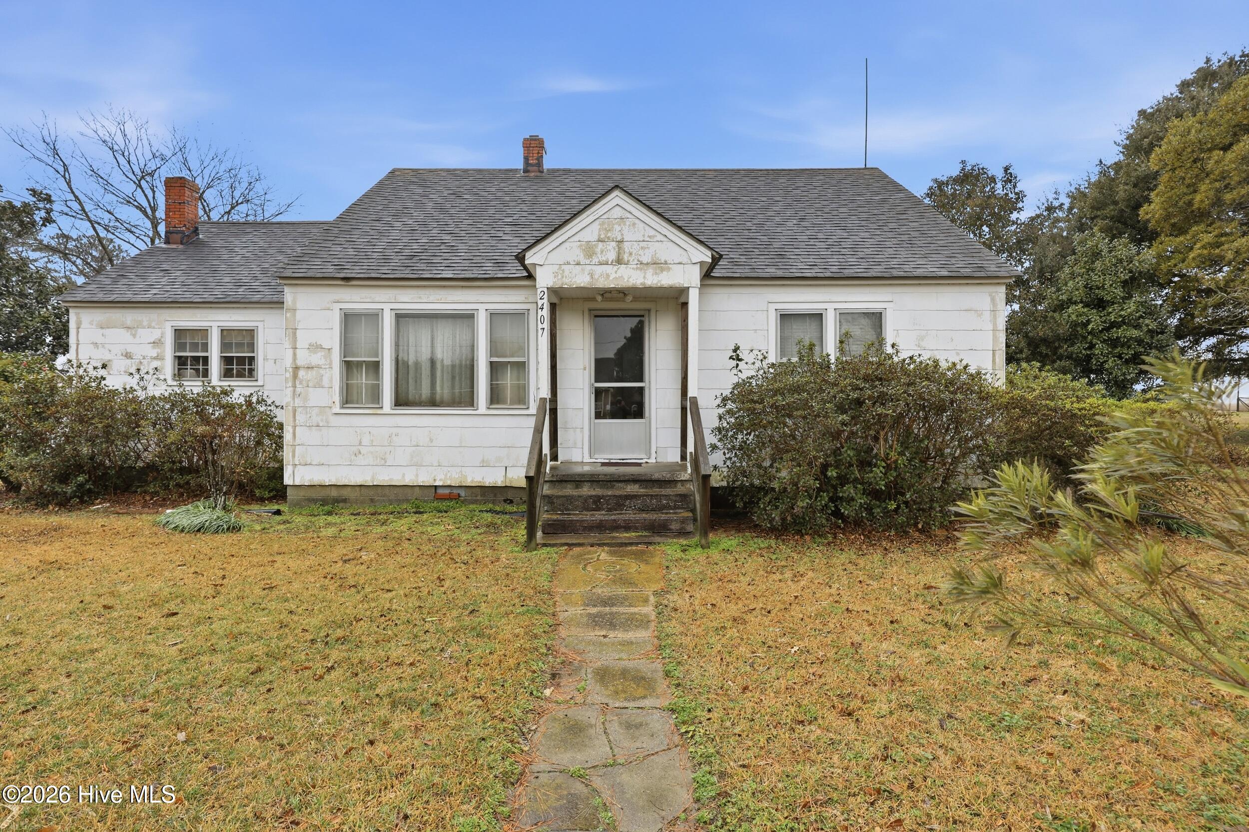 2407 Peartree Road Elizabeth City, NC 27909 - Photo 1 of 34 Front of house
