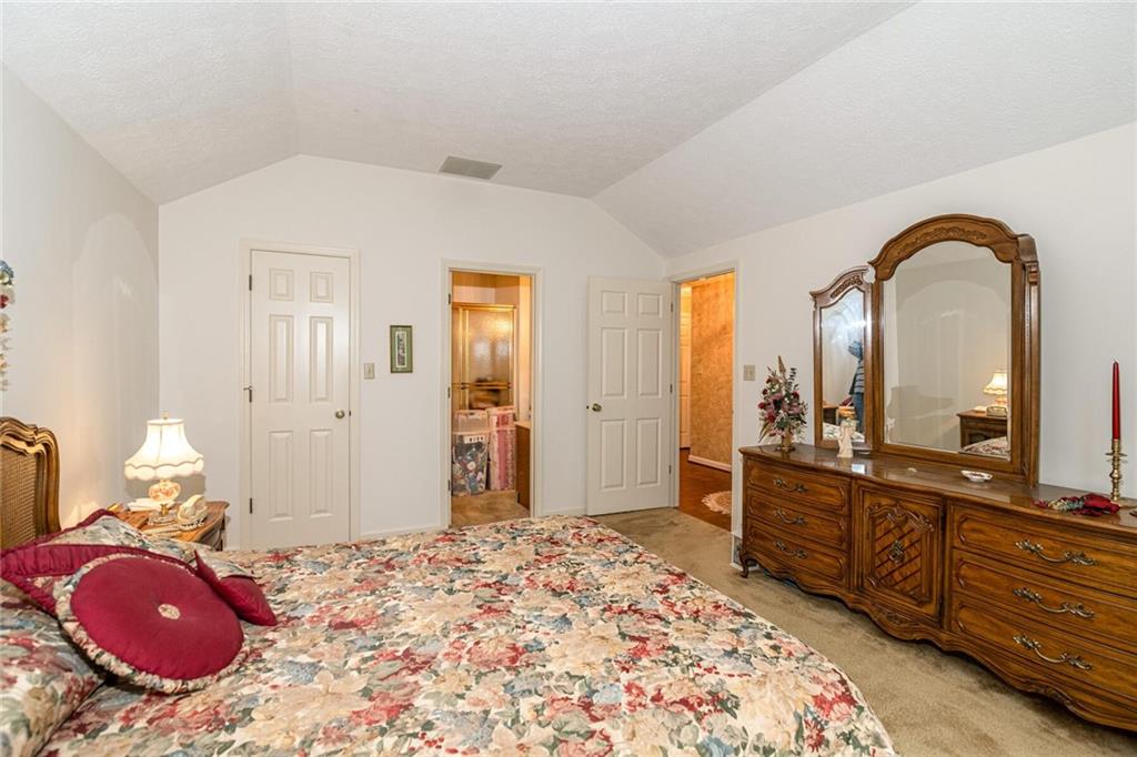 12564 Brompton Road Carmel, IN 46033 - Photo 16 of 28 Gallery Image 16