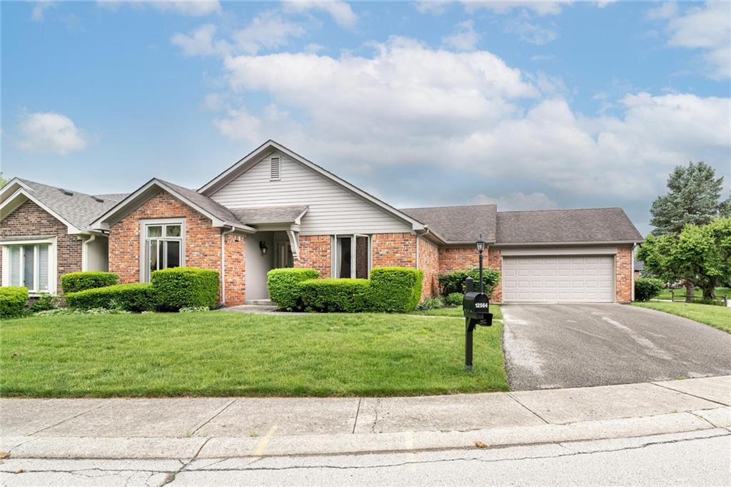 12564 Brompton Road Carmel, IN 46033 - Photo 2 of 28 Gallery Image 2