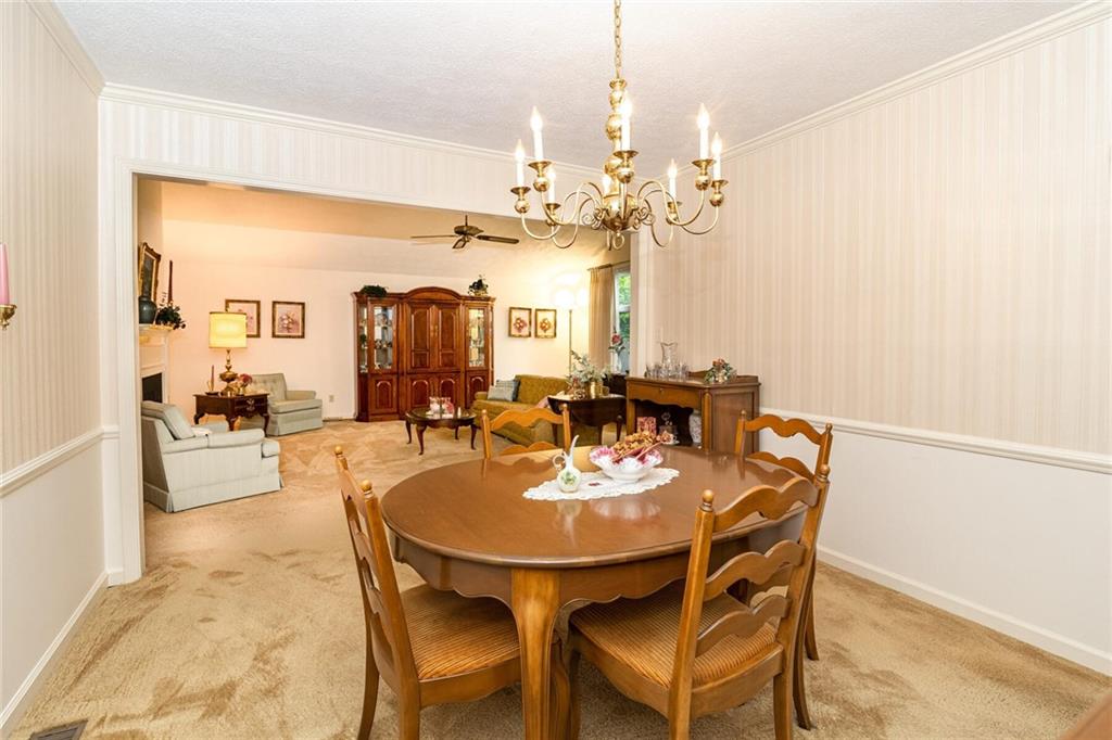 12564 Brompton Road Carmel, IN 46033 - Photo 8 of 28 Gallery Image 8