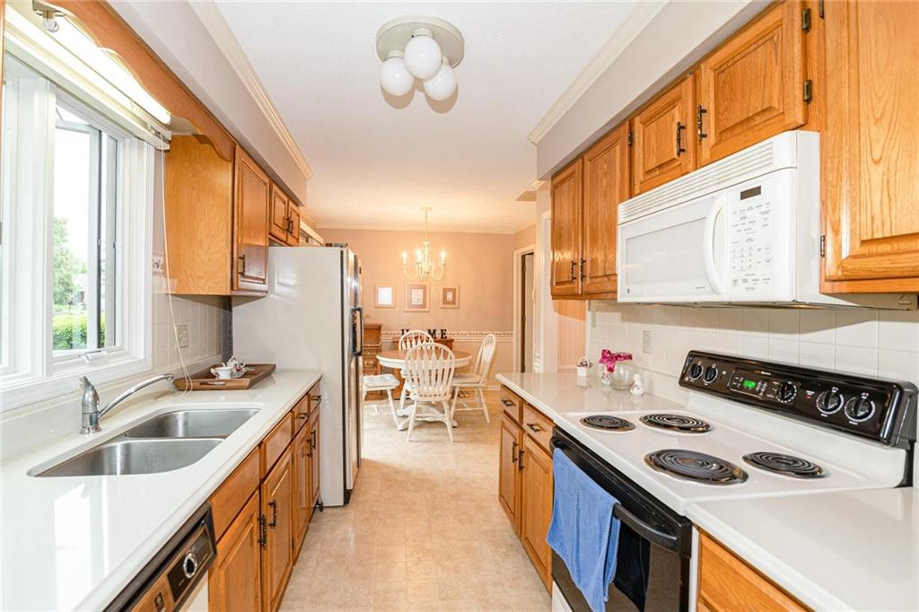 12564 Brompton Road Carmel, IN 46033 - Photo 10 of 28 Gallery Image 10