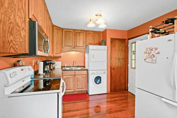 $299,900 | 3865 Wahtomin Trail Northwest, Alexandria, MN 56308