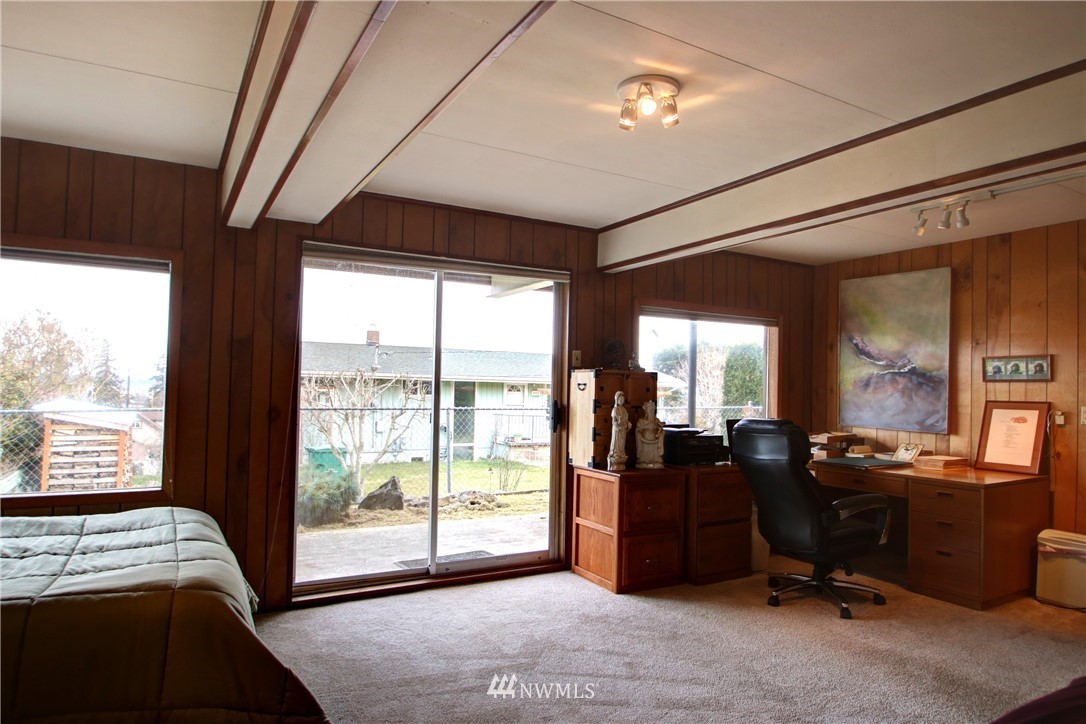803 38th Street Anacortes, WA 98221 - Photo 11 of 25 Gallery Image 11