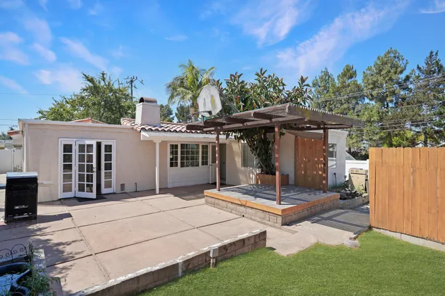 $1,132,000 | 5004 Alvarado Road, Carpinteria, CA 93013