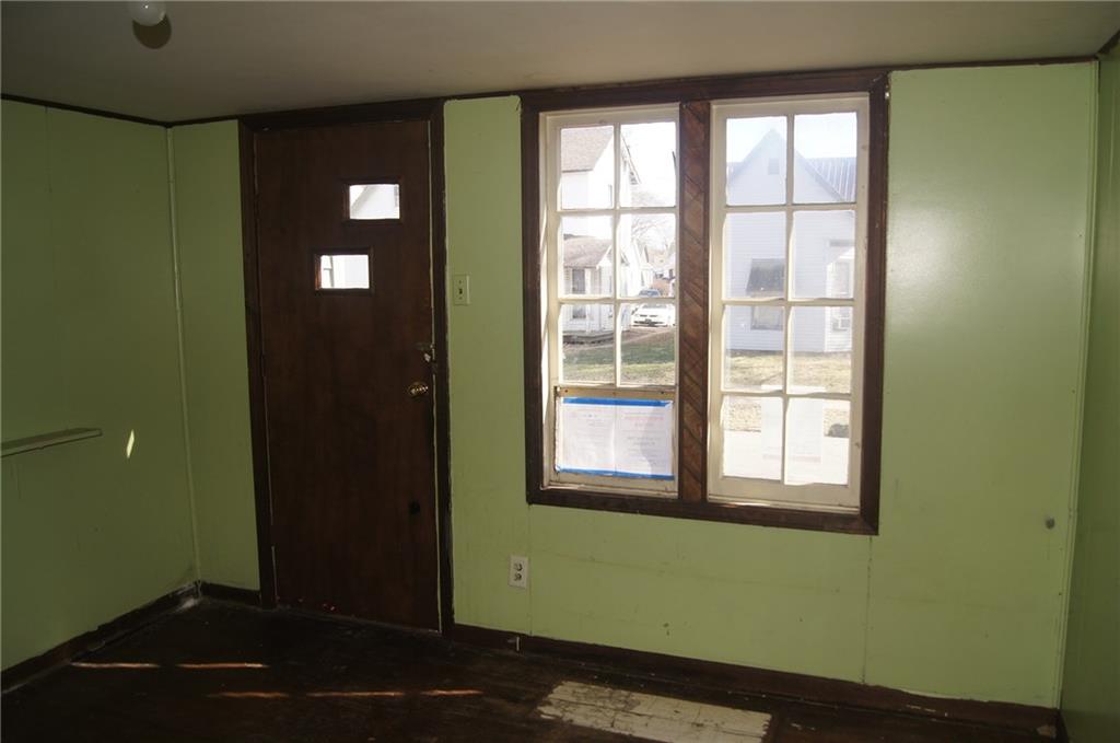 706 Reed Street Columbus, IN 47201 - Photo 5 of 26 Gallery Image 5